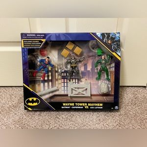 DC Comics Batman Wayne Tower Mayhem‎ Set Armored Batman Lex Luther Superman NEW
